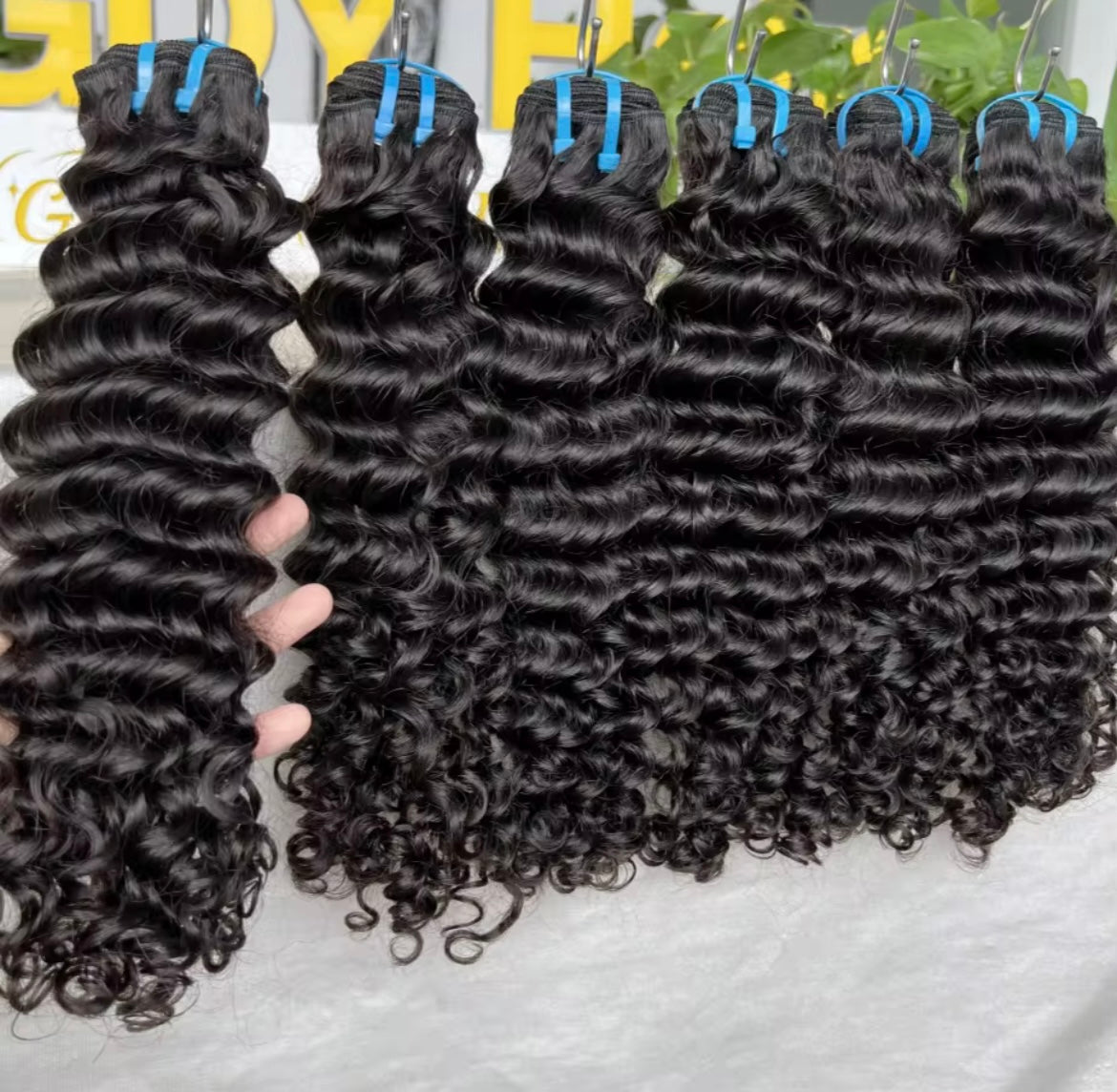 Deep Curly – 100% Raw Vietnamese Hair for Defined, Lush Curls